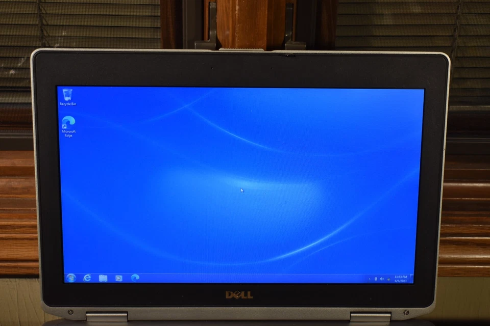 Dell Latitude E6430 Intel Core i7-3740QM 8GB RAM 180GB SSD Windows 7 Pro NVidia Foto 3 de 4