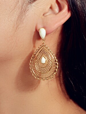 Good Quality Retro Hollow out Gold Water Drop Earrings Women Fashion Accessories