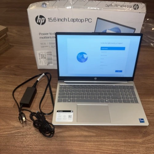 HP 15-fd0250wm HP Laptop 15.6" HD i5-1334U 1.3GHz Intel UHD Graphics