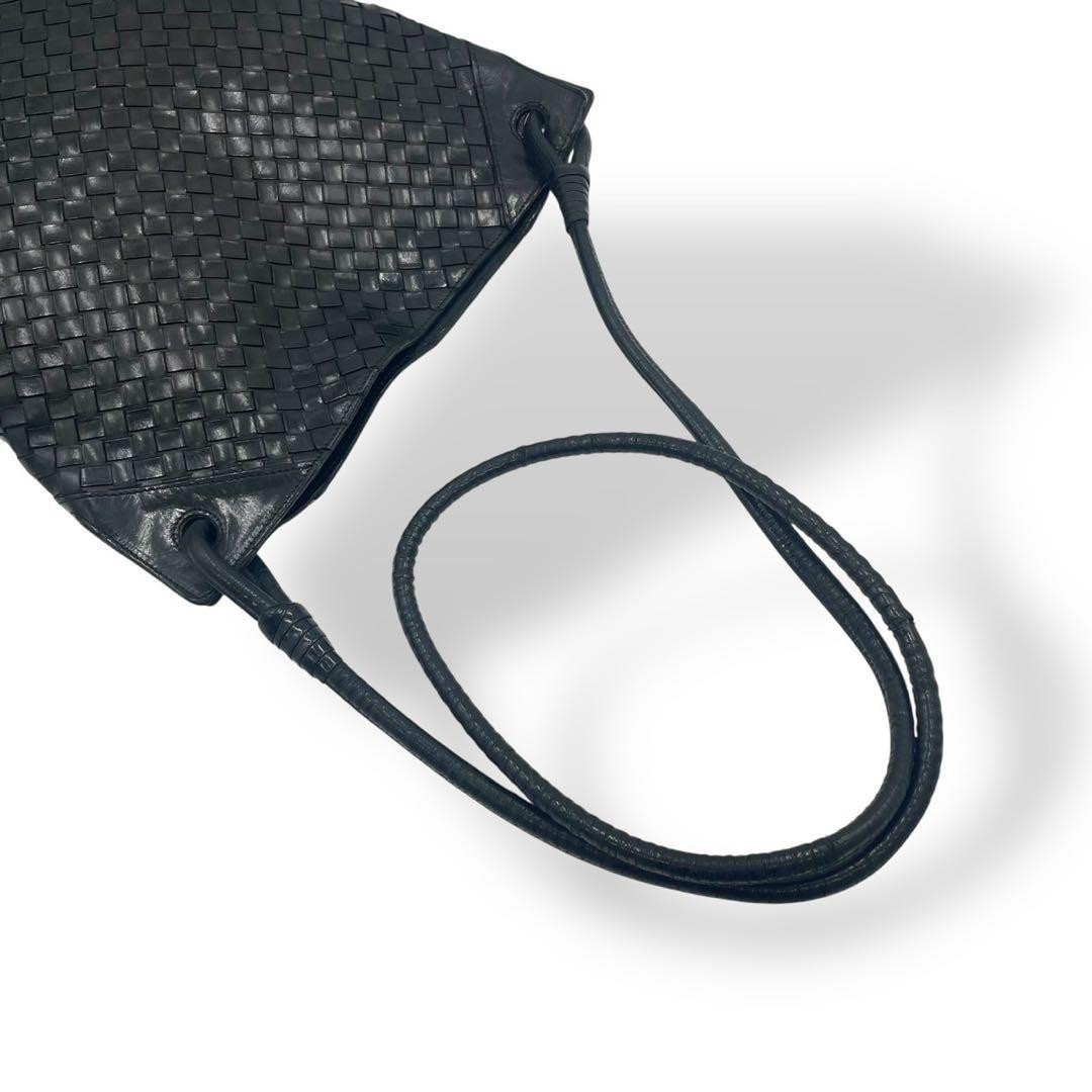 Bottega Veneta Intrecciato Leather Shoulder Bag Black Square Authentic Pre-owned thumbnail 6