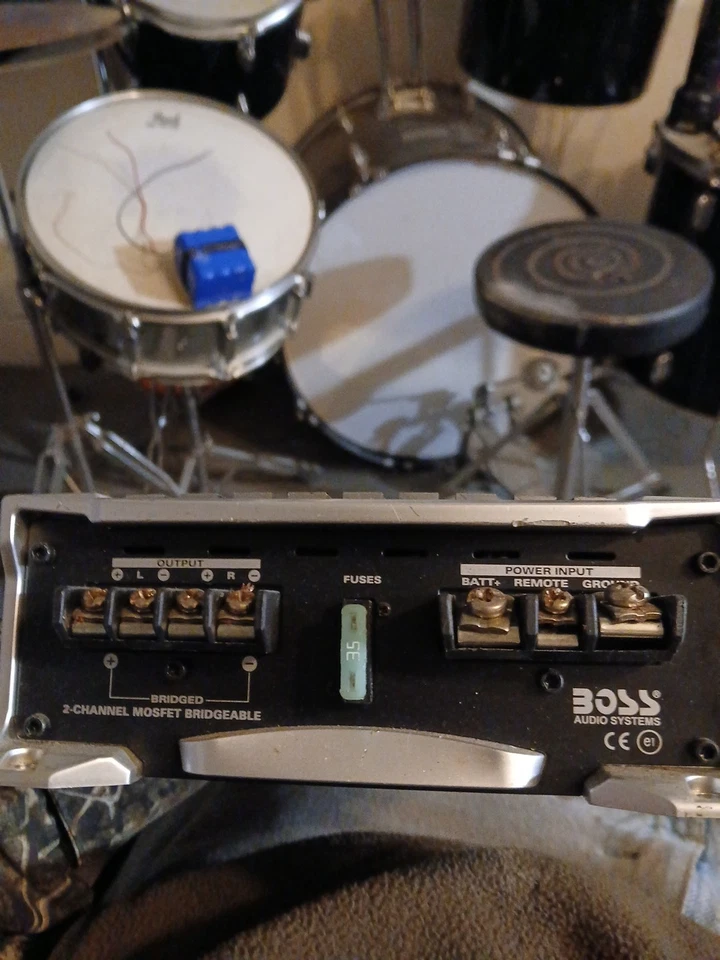 Amplificador de coche Boss Audio Systems AR1500M de 2 canales Foto 2 de 4