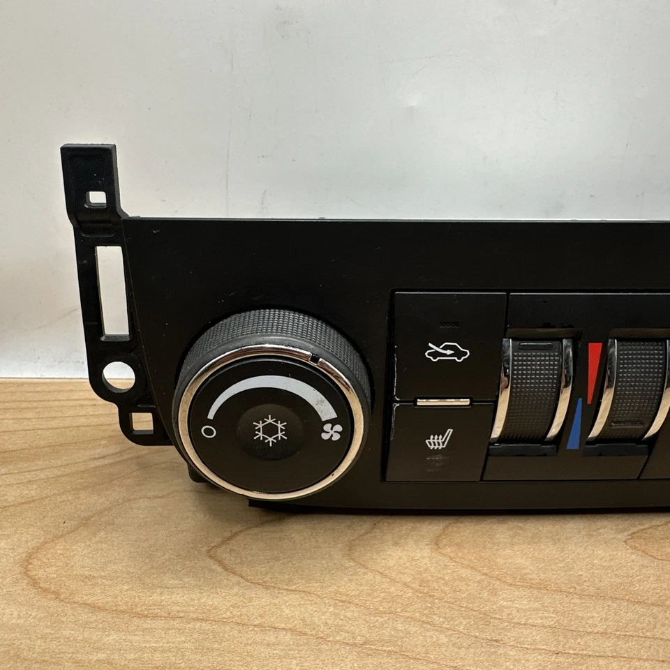 2006 2007 2008 2009 2010 2011 CHEVROLET IMPALA LT AC Control OEM 25882557 - Image 2 of 4