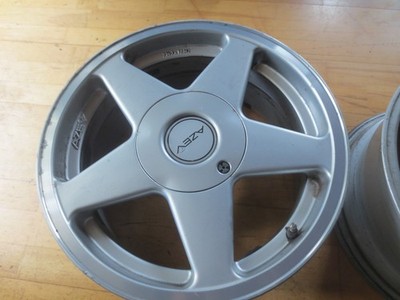 VW Passat Golf AZEV  5 Loch  Alufelge Felge 7 1/2Jx16 H2 / ET35 / A751635 / 100C