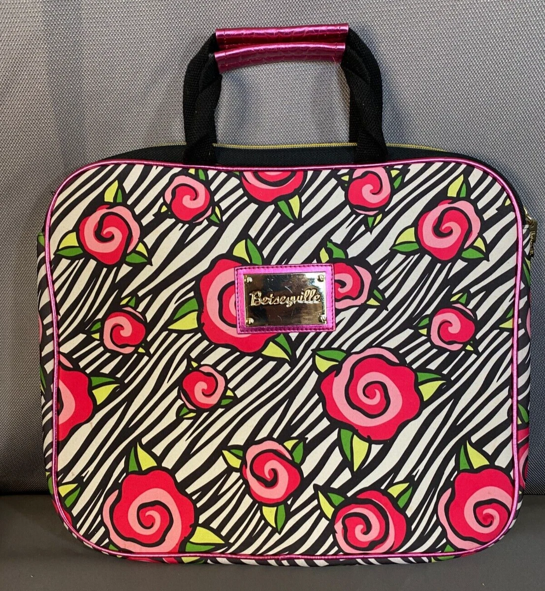 BETSYVILLE Pink Rose ZEBRA 13 x 14 LAPTOP BAG Betsey Johnson Black