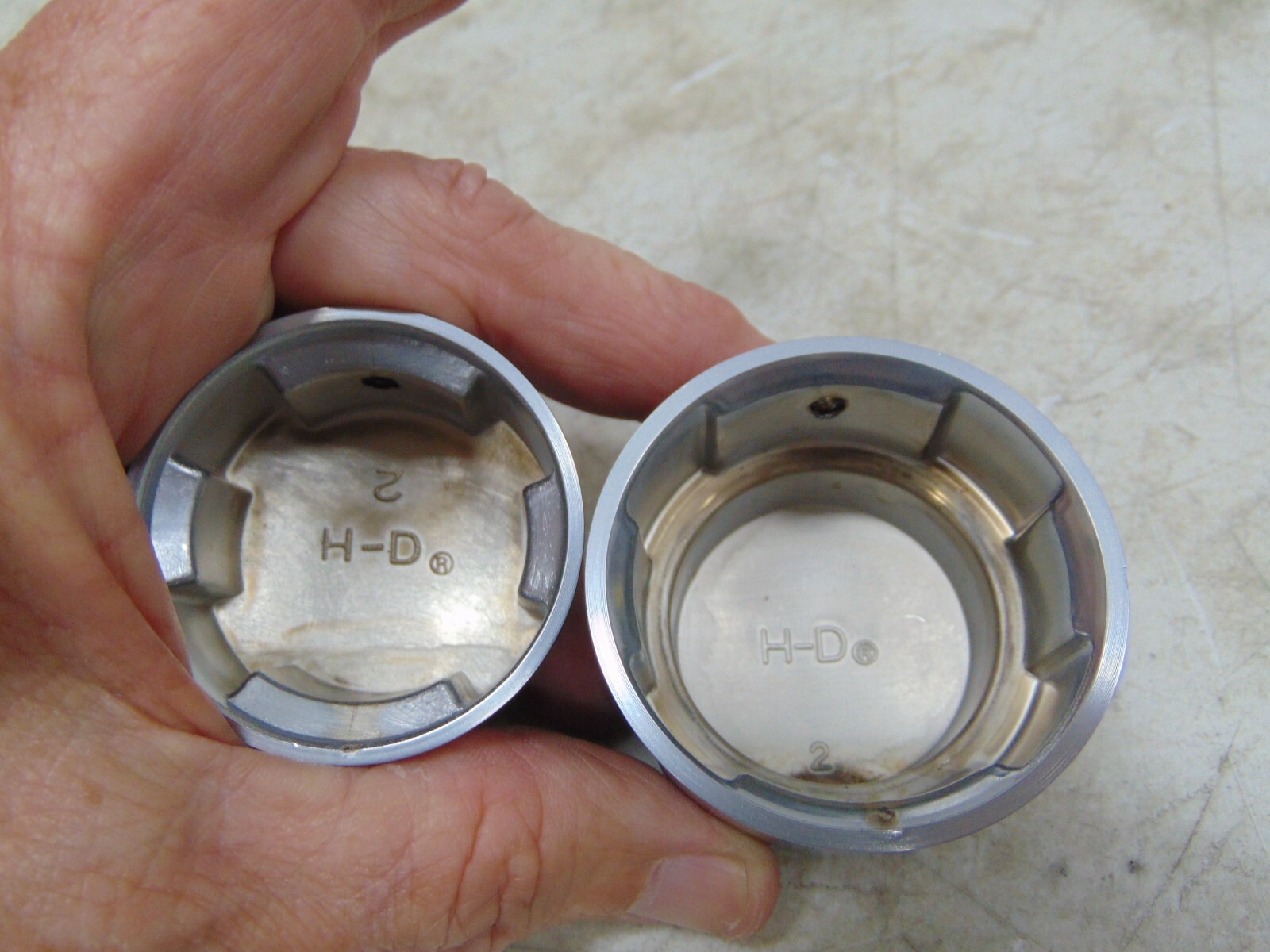 Harley Davidson Rear Axle Nut Covers Satin Chrome 0817 FXD Dyna P/N