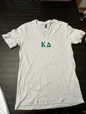 Kappa Delta Light Grey V Neck T with 2'' Sewn Letters Kelly Green size M (38''-40''