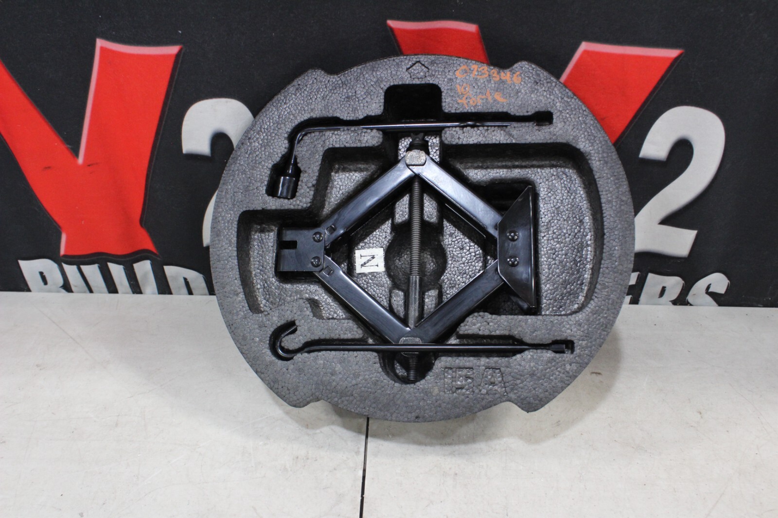 2010 (0913) KIA FORTE JACK TOOL KIT WITH FOAM INSERT