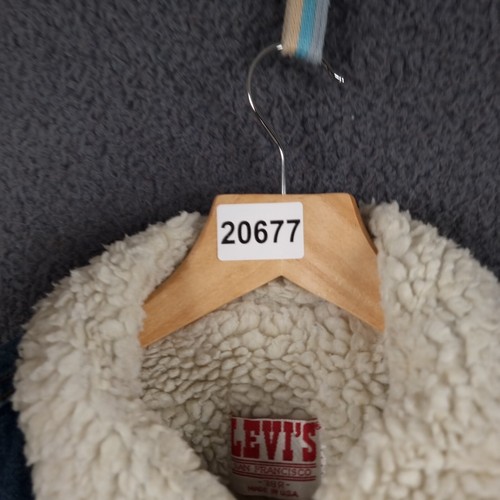 Vintage Levi's Jacket Mens 38R M Medium Blue Sherpa Trucker USA Made 80s Snap - Picture 10 of 10