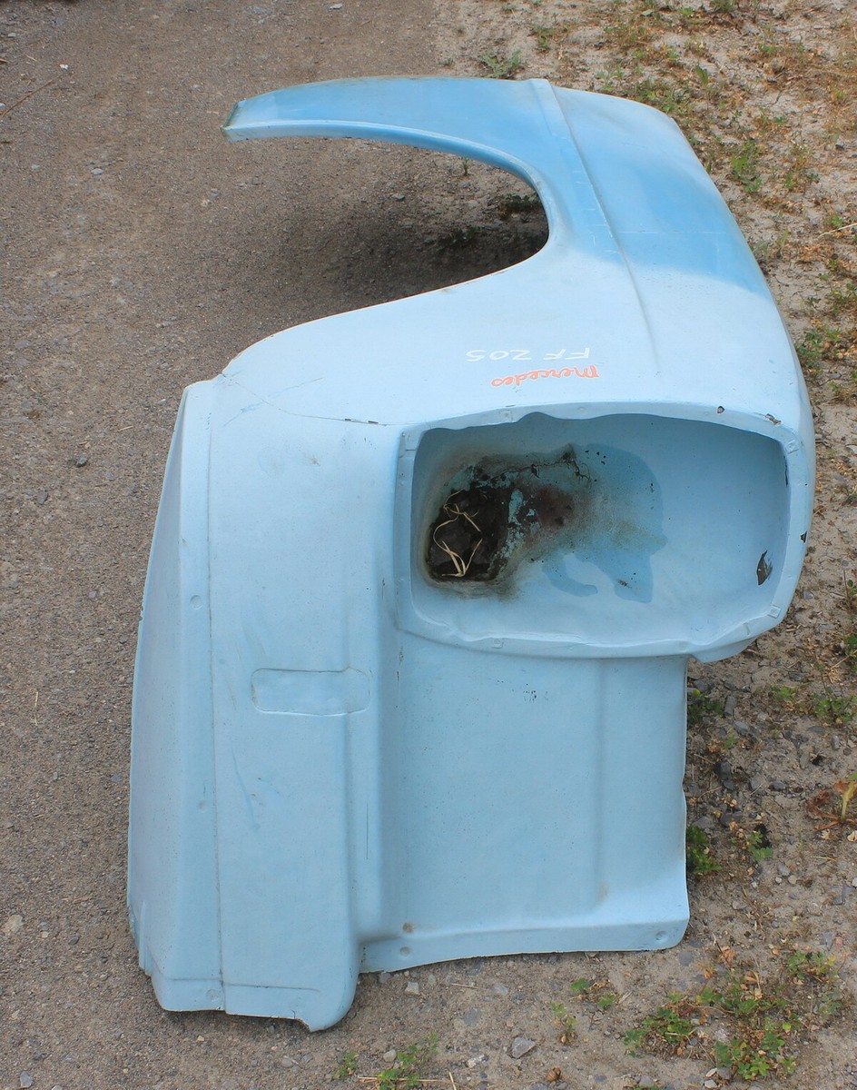 68-72 Mercedes Benz W114 / W115 Series Right Fender (FF205) | eBay