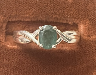 Ross Simons Sterlingsilber & facettierter ovaler natürlicher Smaragd Solitär Ring Größe 8