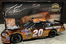 2005 Tony Stewart The Home Depot Champion Color Chrome Raced 1/24 Action Nascar