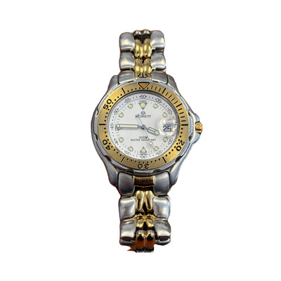 Burett Men s Water Resistant Gold and Silver Tone Watch Excellent Used
