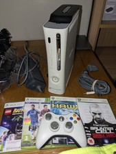 Microsoft Xbox 360 Console 120GB Bundle - games , adapter , leads & Controllers