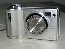 FUJIFILM FINEPIX E E510 5.2MP Digital Camera - Silver - Excellent condition.