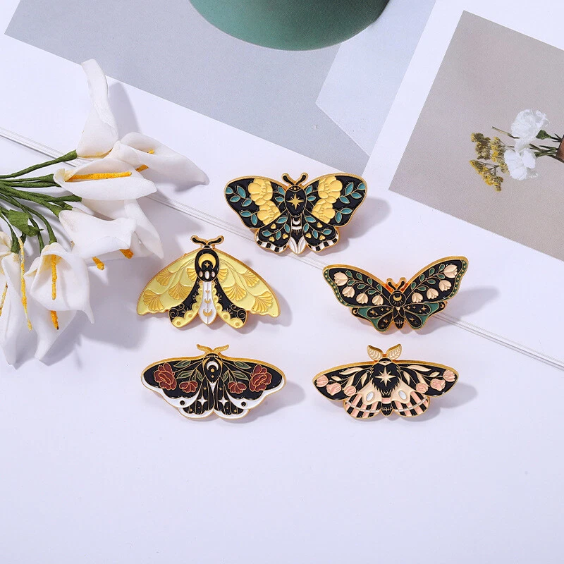 Moth brooch deals