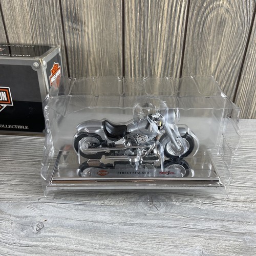 Harley Davidson 1:18 modelo de metal fundido coleccionable a presión acosador callejero modelo de motocicleta - Imagen 2 de 21