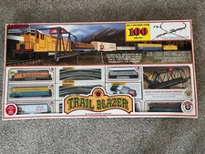 Vintage Bachmann Trail Blazer 100 Piece HO Train Set Over/Under blinking bridge