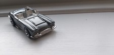 Hot Wheels '58 Covette scal 1:64 Silver