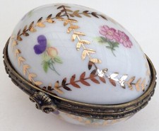 ppa048 BOITE PILULIER PORCELAIN ART PA porcelaine oeuf floral