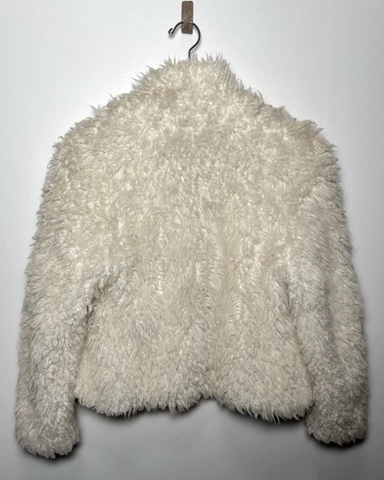 Jaqueta de pele de cordeiro vintage dos anos 70 feminina S felpuda cropped casaco marfim outono boho mod - Imagem 2 de 4