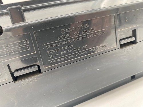 Sanyo MS 330 Vintage Mini Ghettoblaster Kassettenspieler Radio AM/FM Teile - Bild 6 von 9