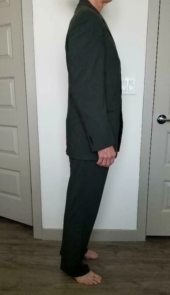 Traje DONNA KARAN Signatute Hombre TALLA 40/33 Excelente 100% Lana Hecho en Italia $975 Foto 4 de 4