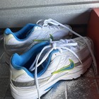 Bild 2 von 12
