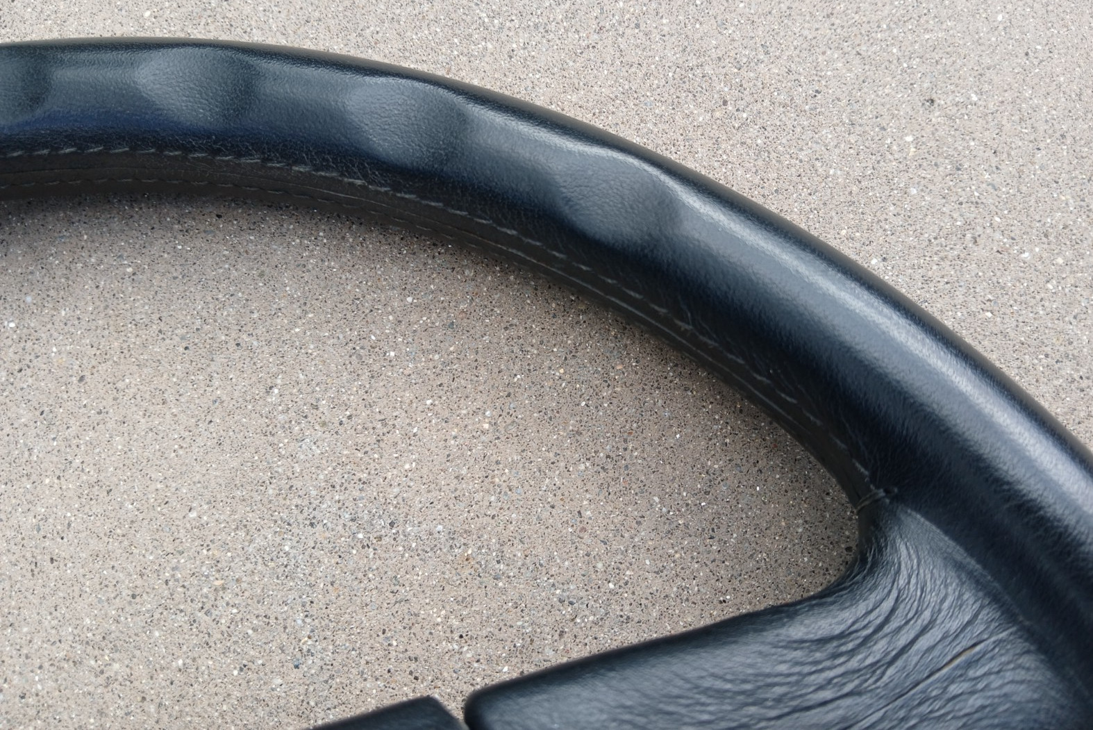 MOMO Vintage Typ M40 4-Spoke 400mm Steering Wheel - Ferrari Porsche Mercedes AMG