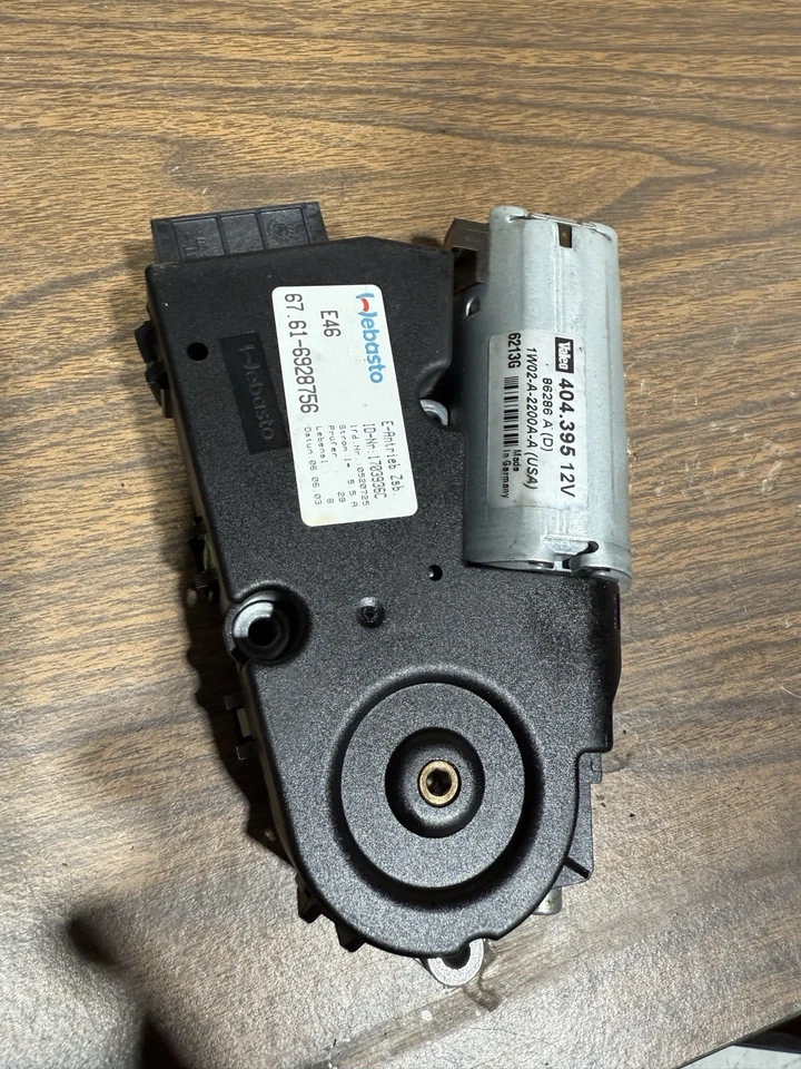 2004 BMW 330i E46 Coupe Roof Motor - Image 3 of 4
