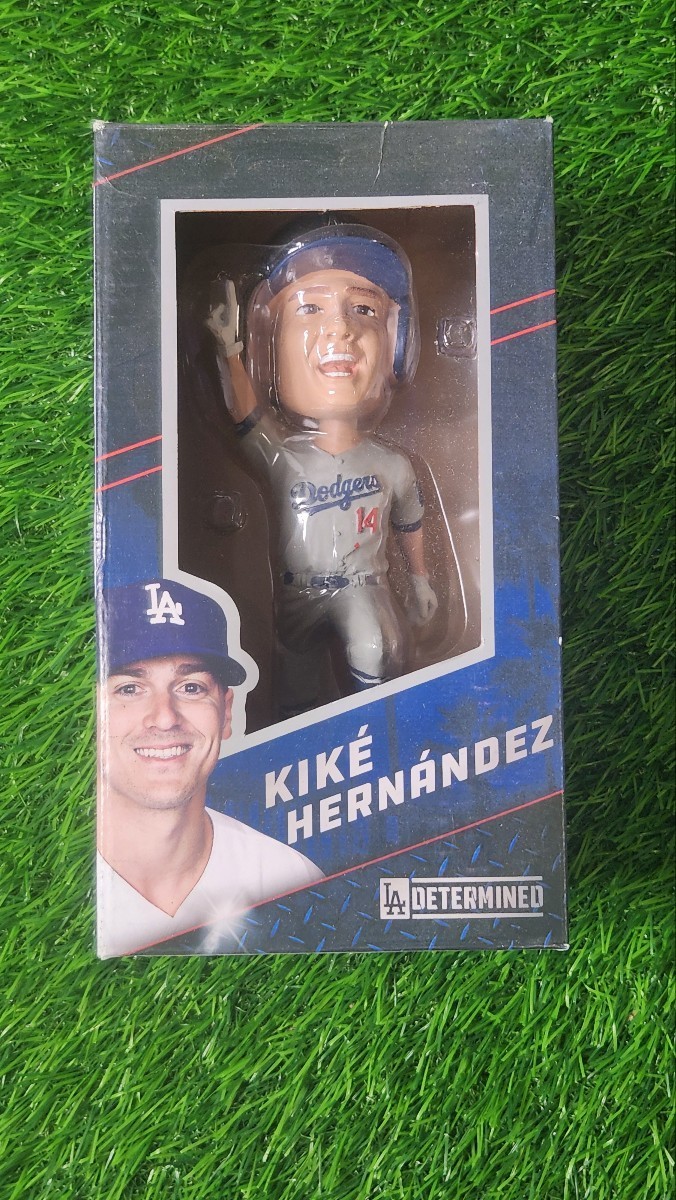 Kiké Hernández Dodgers ボブルヘッド人形 2018 Los Angeles Dodgers Kike Hernandez Bobblehead SGA NIB! | eBay