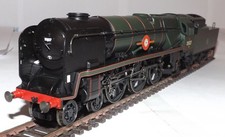HORNBY R2268 MERCHANT NAVY CLASS LOCOMOTIVE 35027 'PORT LINE' BR GREEN