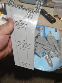 LEGO CITY: Cargo Terminal (60022) Incomplete