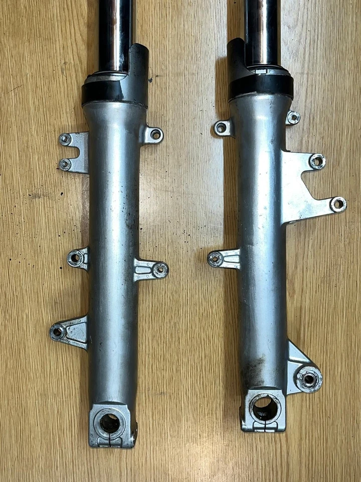 Horquillas delanteras honda cbr 1100 xx super blackbird 1999 Foto 4 de 4