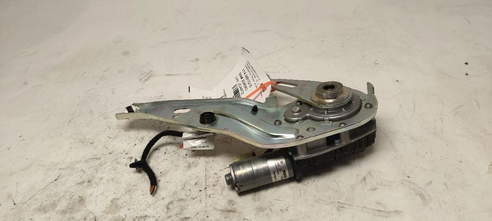 Driver Left Trunk Lid Hinge 0390204124 Fits 2015 Mercedes Benz S550 C217 OEM Foto 3 de 4