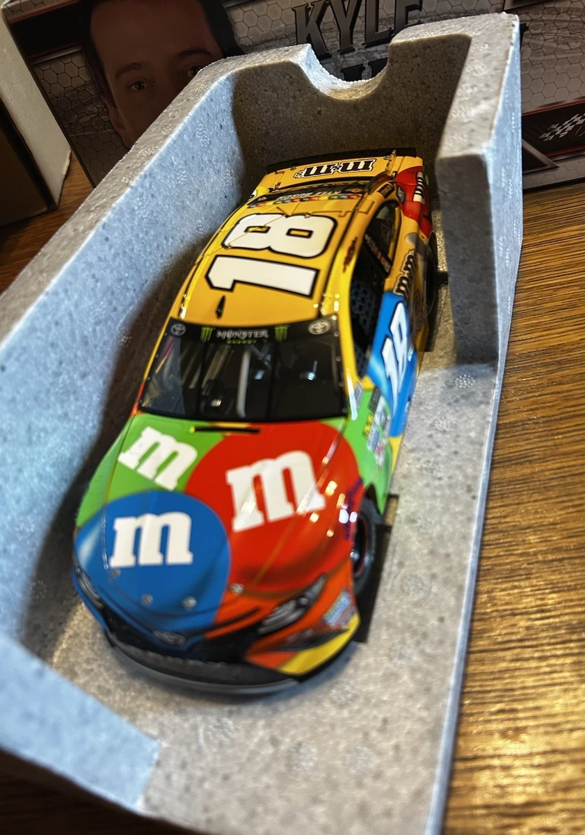 Toyota Diecast NASCAR Racecars 1:24 Kyle Busch Diecast Racing Cars
