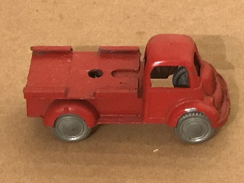 Vtg Unbranded Red Die Cast Toy Truck - Picture 2 of 8