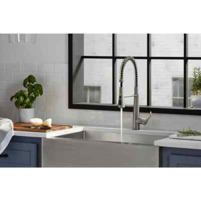 KOHLER Simplice Pull-Down Sprayer Kitchen Faucet in Vibrant Stainless