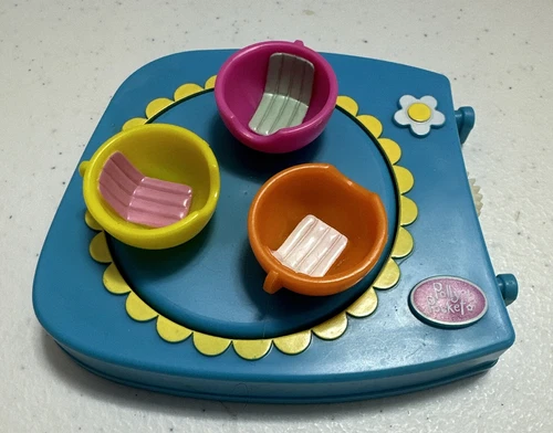 Polly Pocket Mattel Amusement Park 2002  Tea Cups Ride Carnival