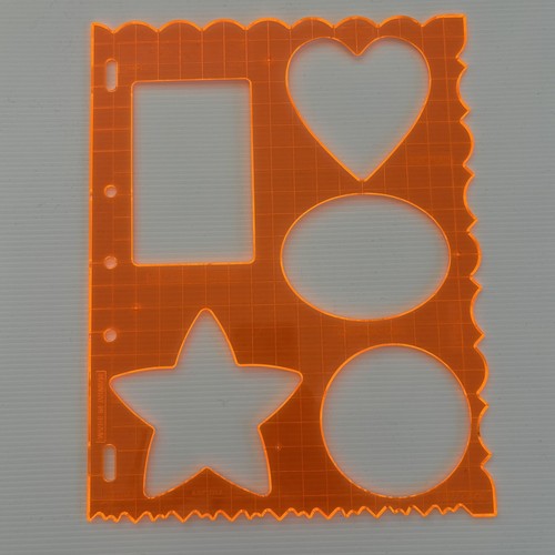 Fiskars Two-Sided Craft Mat & Plastic Stencil Shapes/Edges Paper Craft - Picture 4 of 5