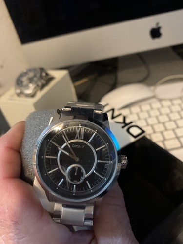 DKNY NY-1519 Stainless Steel Chronograph Watch - Picture 3 of 3
