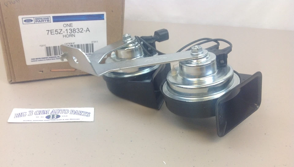 2006-2012 Ford Fusion High and Low Pitch HORN Assembly OEM 7E5Z-13832-A - Image 3 of 4