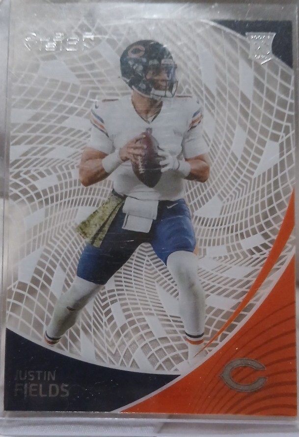 2021 Panini Chronicles - Clear Vision Rookies Justin Fields #CVR-10 (RC)