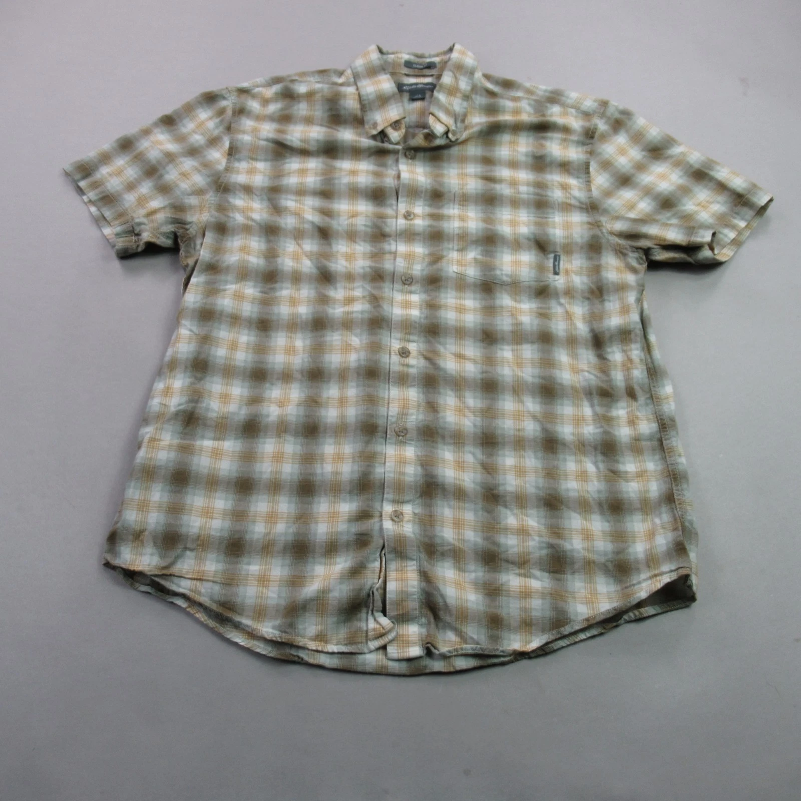 Eddie Bauer Shirt Mens Large Short Sleeve Button Front Plaid Pocket Casual