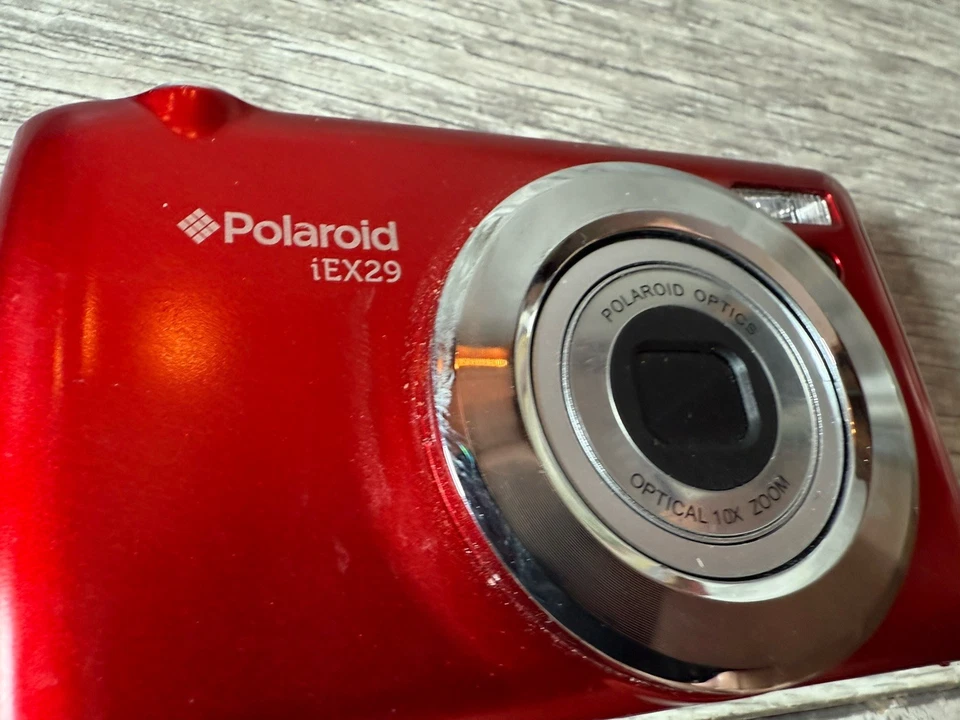 Polaroid IEX29 18MP 10x Zoom Digital CCD Camera in Red w/ Battery - Image 4 of 4