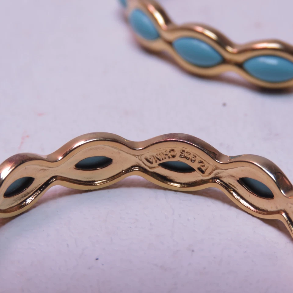 PENDIENTES ARO MODERNISTAS ENCHAPADOS EN ORO Y PLATA DE LEY Laura RAMSEY Foto 4 de 4