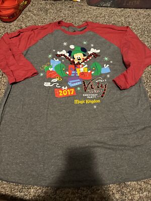 Disney World Magic Kingdom 17 Mickey’s Very Merry Christmas Party Adult XL  Shirt