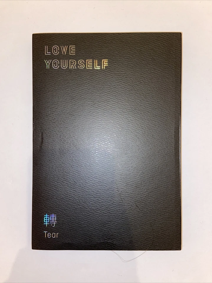 BTS Love Yourself: Tear Album (Ver. O) (CD, Photobook, Suga Photocard) Foto 3 de 4