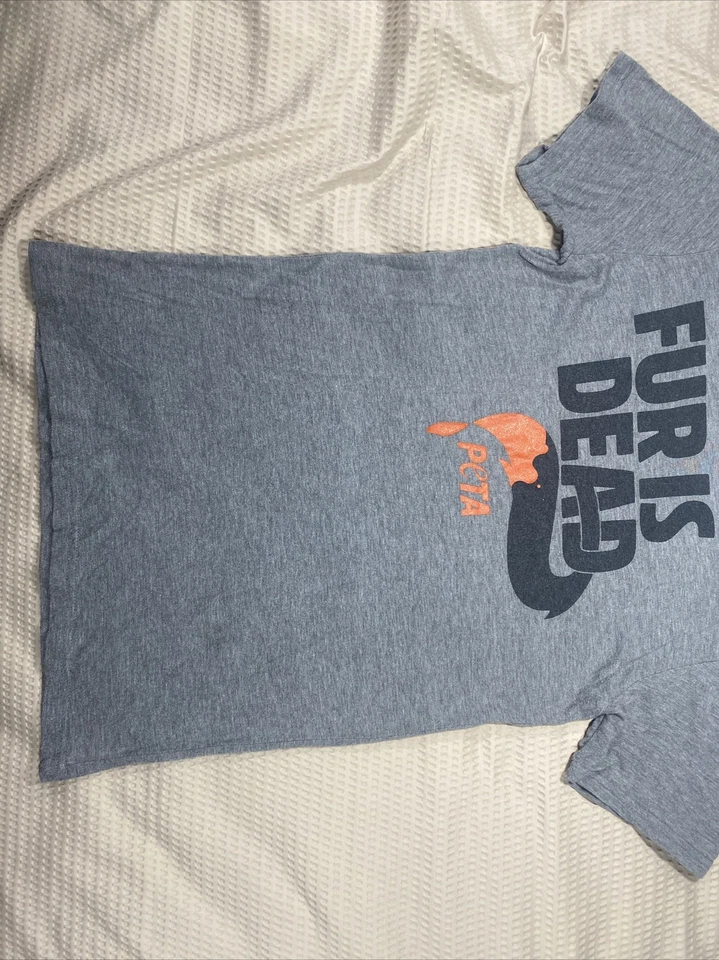 Royal Apparel “Fur Is Dead PeTA” Tee Gray Short Sleeve Woman’s Size: (S) Small - Image 4 of 4