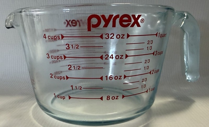 Pyrex 4  Cup/ 1 Liter/ 1 Quart Glass Measuring Cup