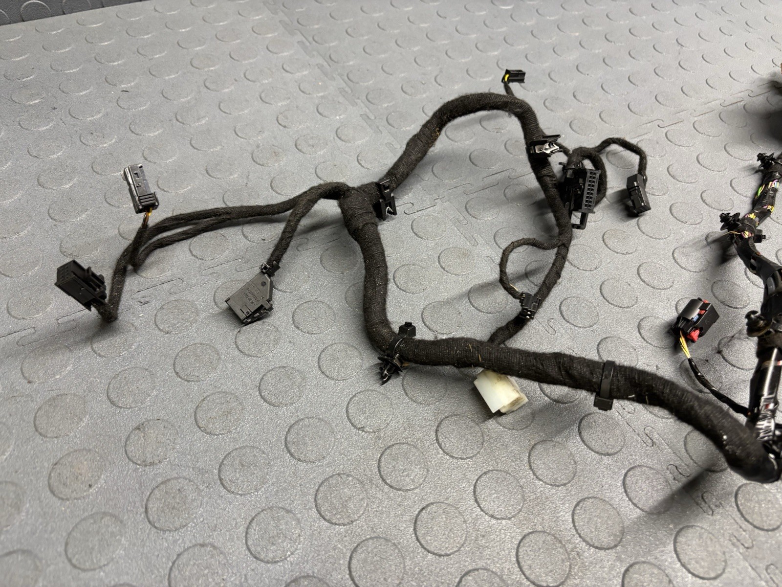 2017-2022 MASERATI GHIBLI M157 CENTER CONSOLE WIRE WIRING HARNESS OEM
